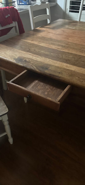 Dining room table and chairs62863411154049112