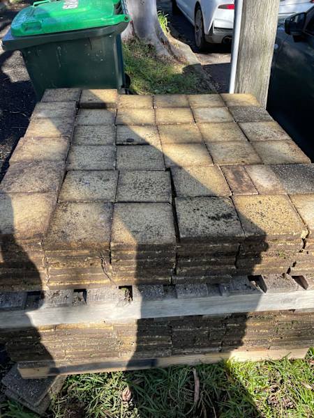 Free Pavers 18 sq metres63440281007105110