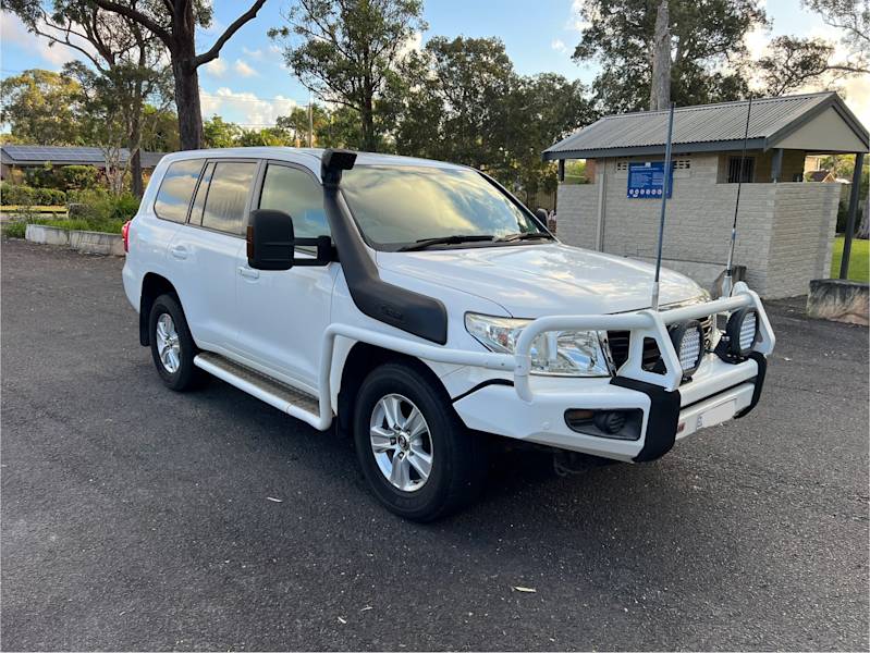 2015 TOYOTA Landcruiser GXL V8 Diesel 62935688235137110