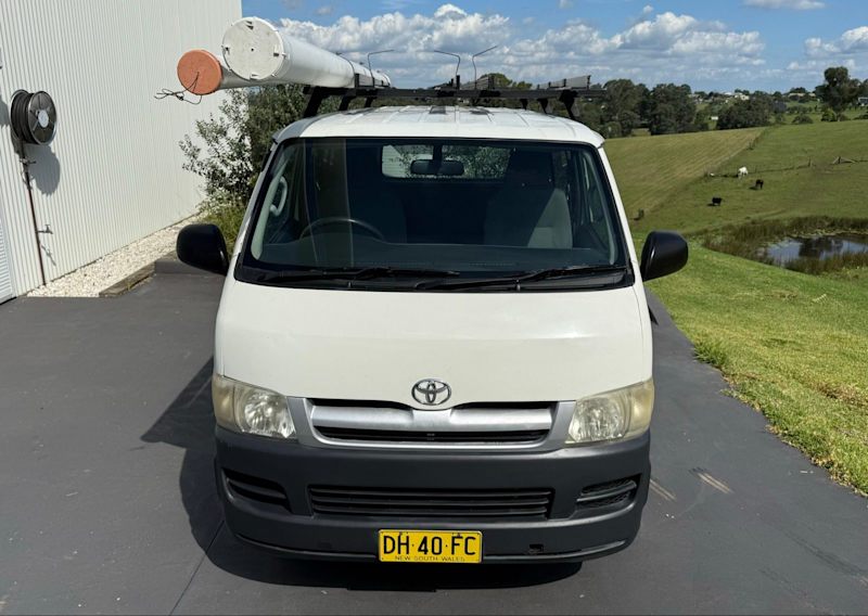 Toyota Hiace62933714512385111