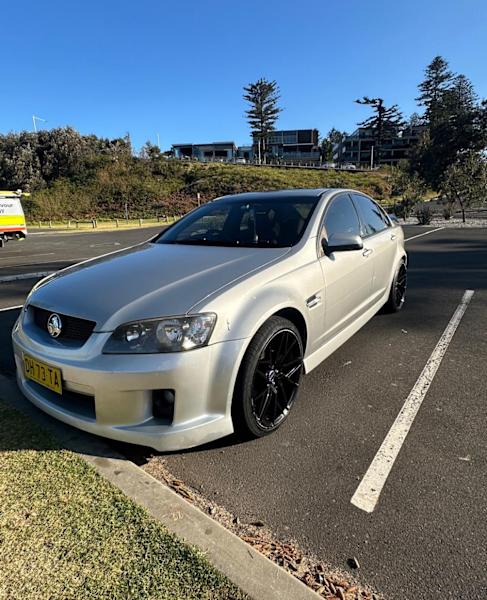 V6 Holden Commodore 2008 (Sunroof included)62936662911489111