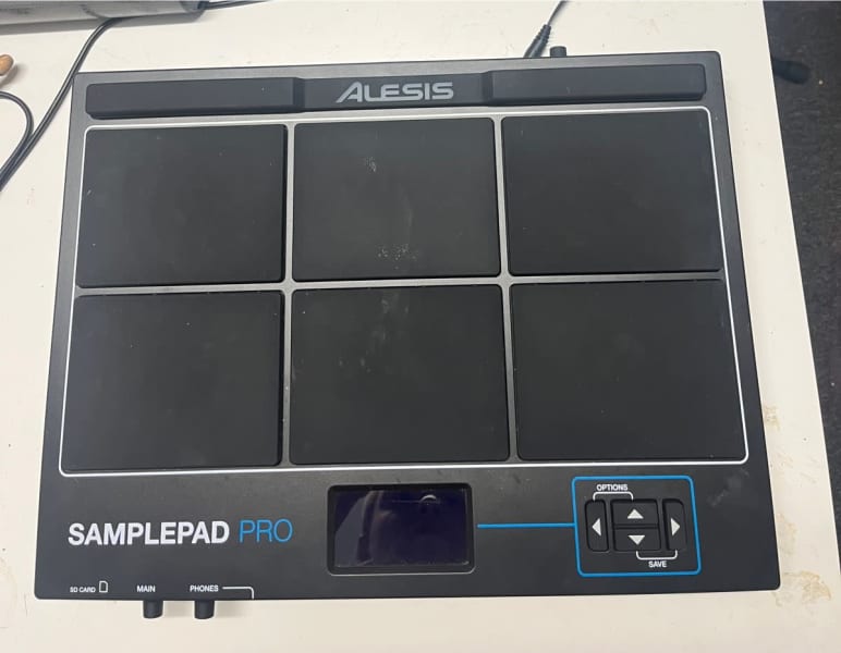 通常 1本タイプ ALESIS SAMPLEPAD PRO \u0026 取付用クランプ - 通販