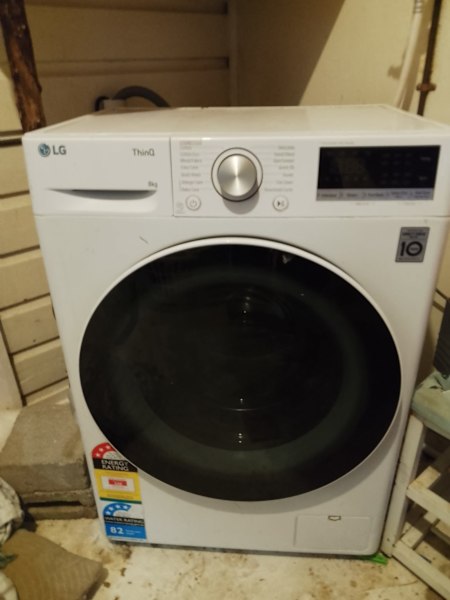 LG washing machine still in good condition 9kg63019990249347110