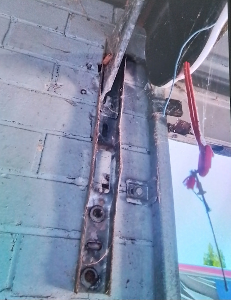 B&D roller door single door63007279008387112