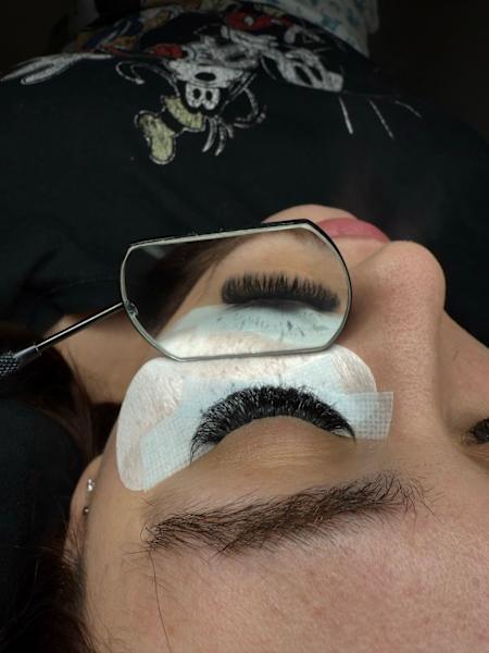 Eyelash extension Services + Teeth Whitening 62863392763778113