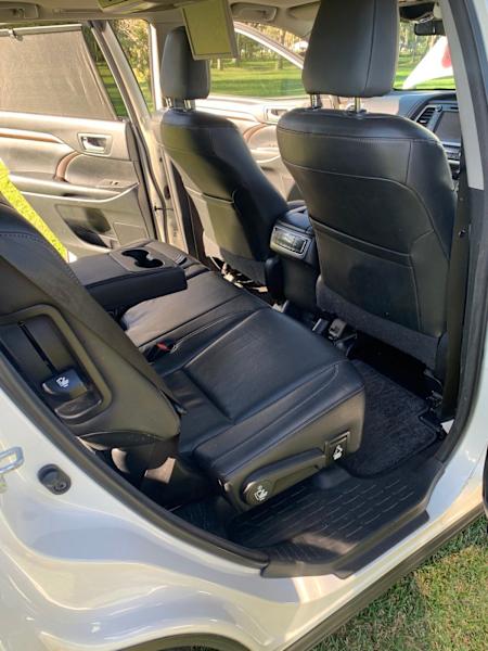 2015 TOYOTA KLUGER GRANDE (4x4) 6 SP AUTOMATIC 4D WAGON62885349046657113