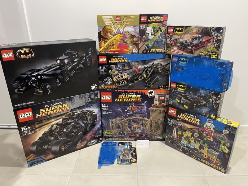 NEW LEGO DC Batman 1989 Batmobile 76139 Playset NIB Sealed Box Set