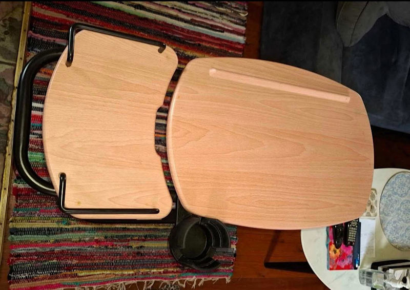 Over bed tilt tray table62864723270402111