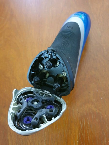Portable ELECTRIC SHAVER63018175213570112