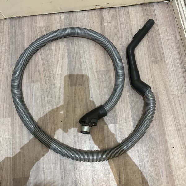 MIELE VACUUM SUCTION HOSE PIPE WITH WAND HANDLE 1.8M C2 CAT DOG POWER63019536914306112