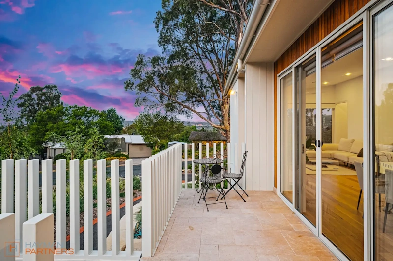 Stunning family home with two bedroom studio62929678133507113