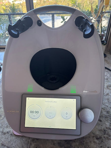 Thermomix TM6 White with accessories and extras!63022180875137112