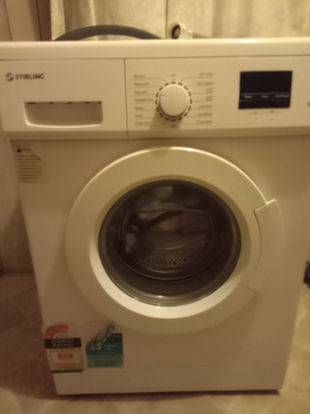 8kg front loader washing machine 2yrs old $250 wallsend63612125963010110