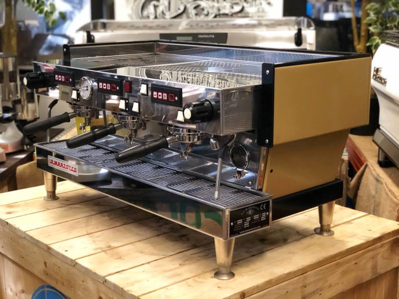 LA MARZOCCO LINEA CLASSIC 3 GRP GOLDEN BROWN ESPRESSO COFFEE MACHINE63442044176003114
