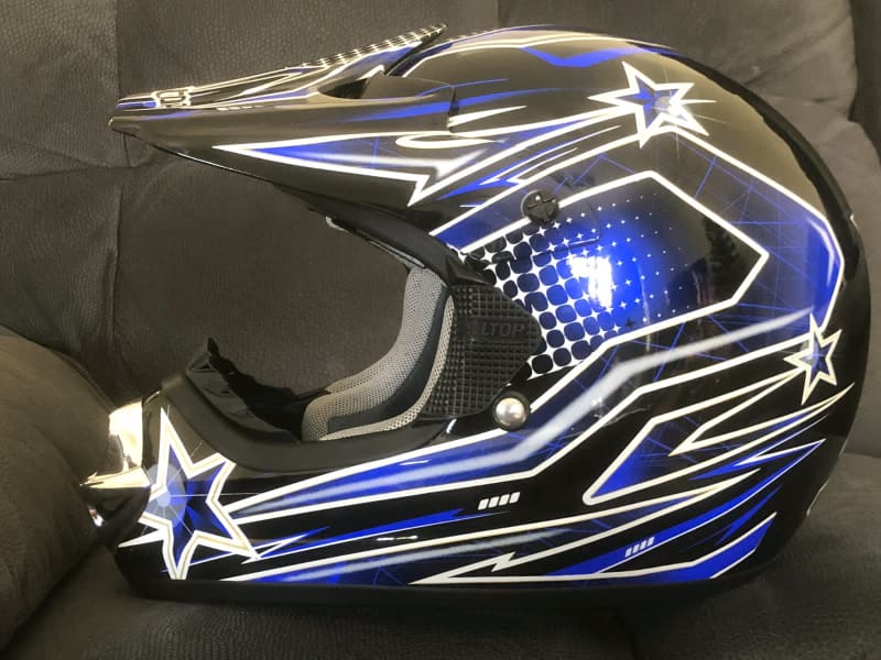 dirt bike helmets gumtree