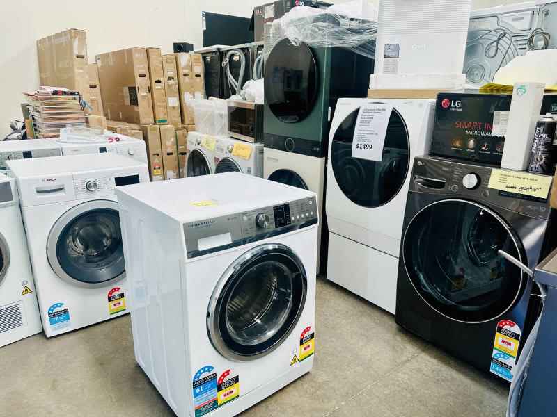 Minor Scratch/DEALS FRIDGES/WASHERS/DRYERS/TVS/DISHWASHERS CLEARANCE.630160606538261126