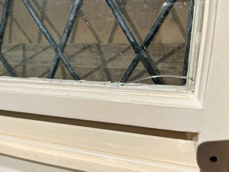 Timber Triple Sash Window w/Leadlight & Fly Screens - 1730 H x 2845 W63006298600322113