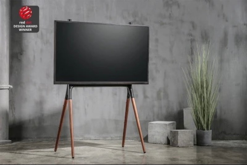 Black metal and chestnut wood Floor TV Stand 90% new62863412138370114