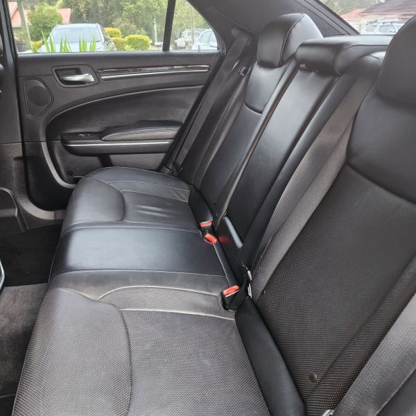 2012 CHRYSLER 300 C 5 SP AUTOMATIC 4D SEDAN62934704104193113