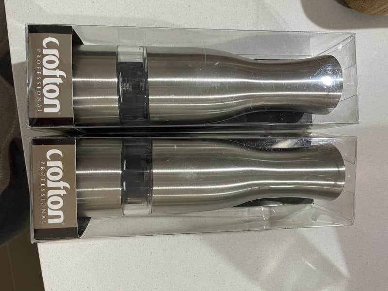 crofton electric pepper mill