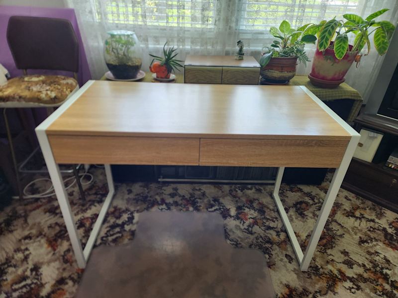 Office/student  desk62863412217857111