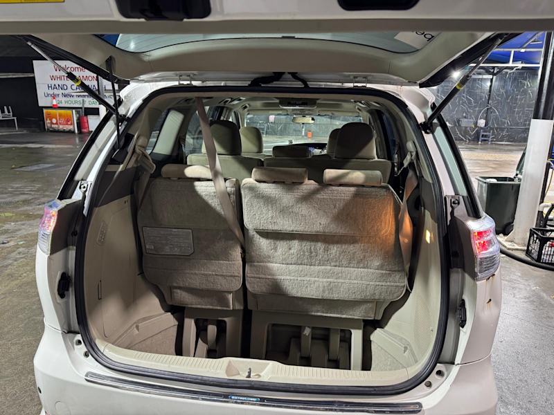 Toyota Estima 2010 Hybrid 8 seater 62934700807809113