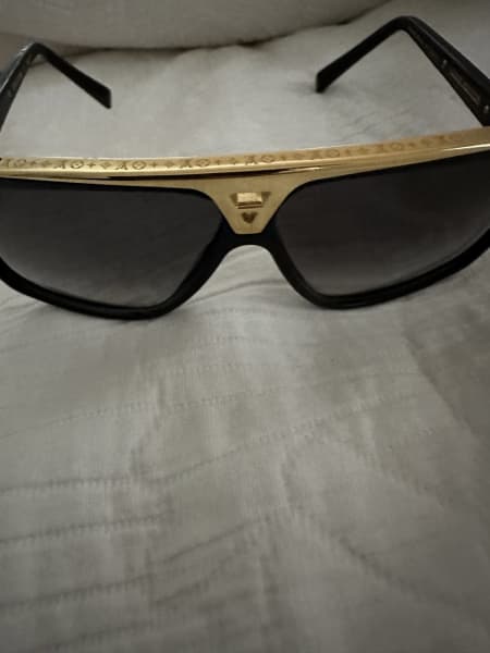 Louis Vuitton Sunglasses Evidence Z0350W Limited Edition