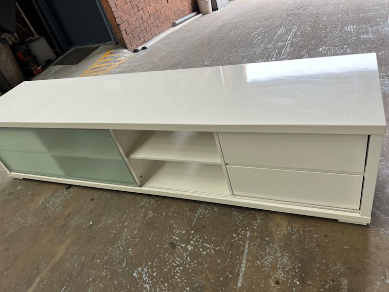 SOLID TV CABINET62863841039489112