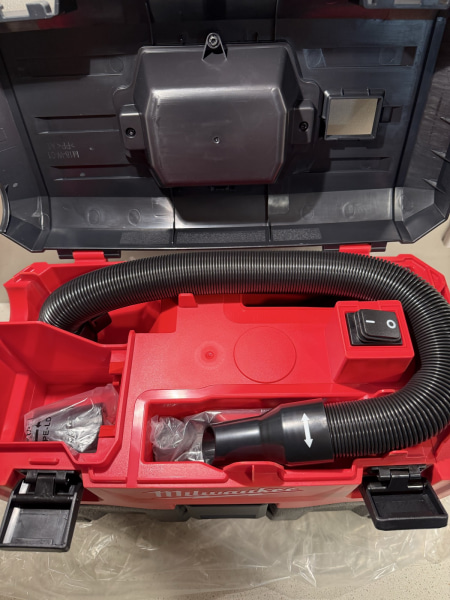 Milwaukee m18 wet and dry vaccum63470144782977113