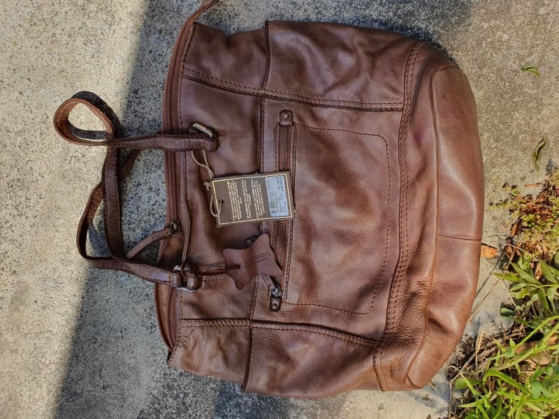 hume leather bags