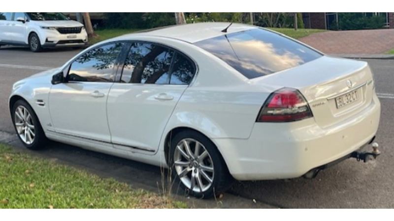 2011 HOLDEN CALAIS 6 SP AUTOMATIC 4D SEDAN62882770387201111