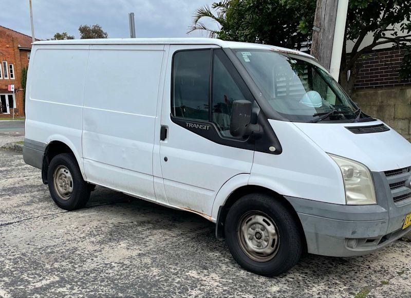 Ford Transit Van 200862934703588993114