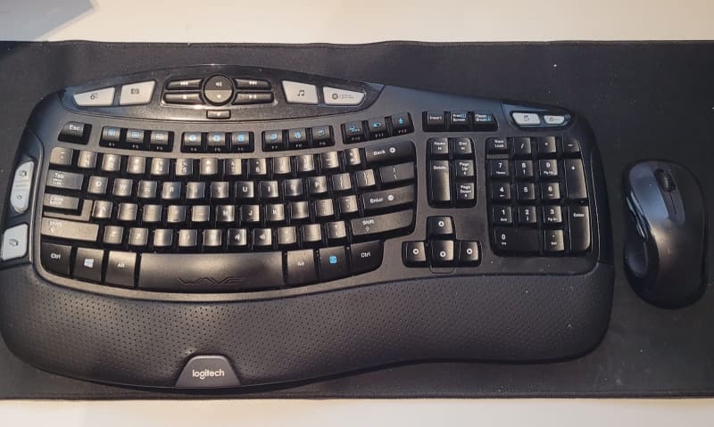 MK550 Wireless Comfort Wave Keyboard & Mouse Combo for sale | Computer Accessories Gumtree Australia Whitehorse Area - | 1313703978