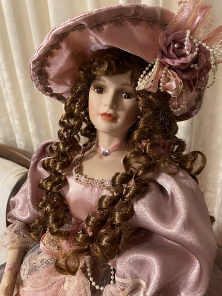 Homeart porcelain sales dolls