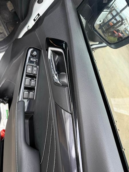 Isuzu Mux - LST 202362939537465091112
