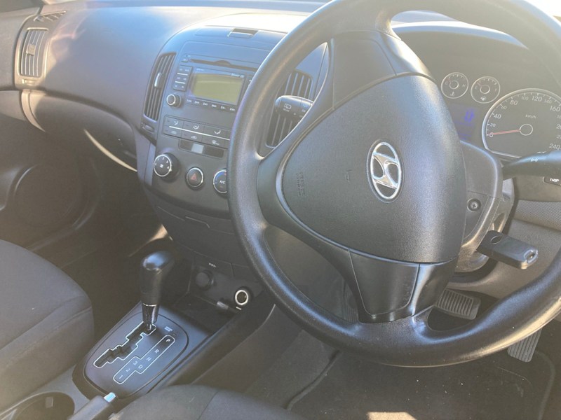2012 Hyundai i3062937624082306113