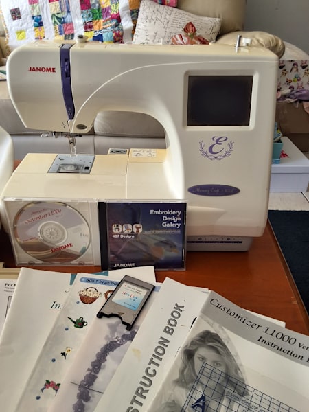 Janome 300e embroidery machine63470141359233110