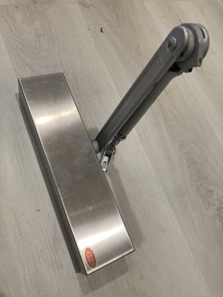 Lockwood heavy duty door closer - GOOD CONDITION - PRICE DROPPED63004271217411112