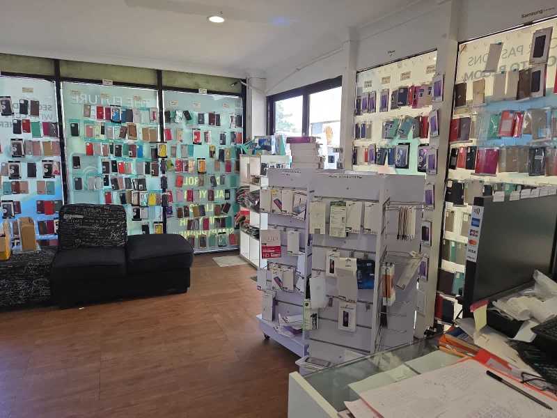 Mobile Phone Repair Shop for Sale63438816674307110