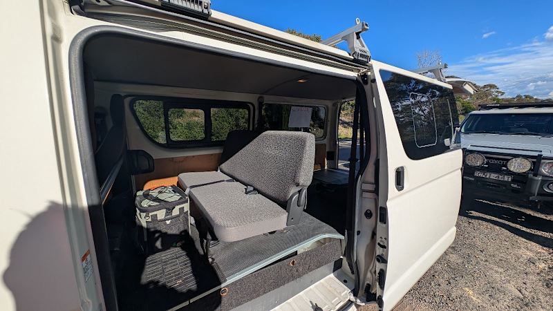2017 TOYOTA HIACE LWB 4 SP AUTOMATIC 5D VAN, 6 seats KDH201V MY1662882770151683113