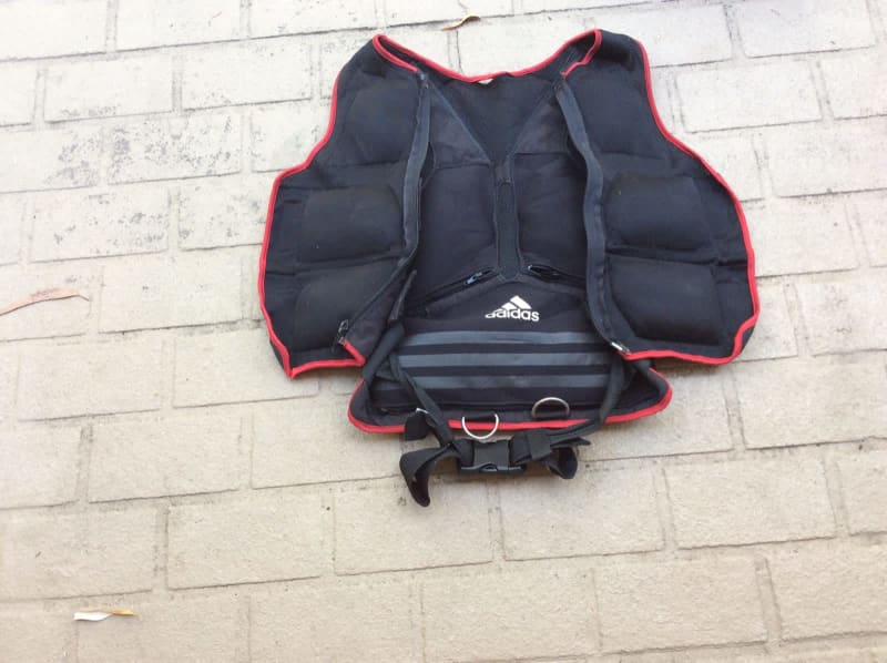 Adidas weighted vest on sale 20kg