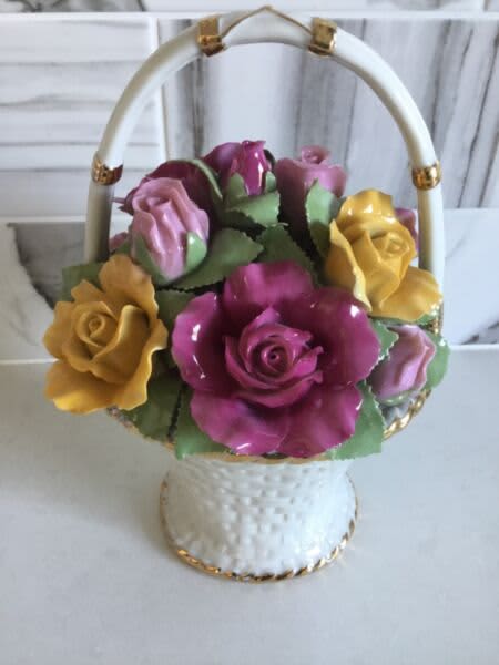 日本からの直送 Royal Albert flower Basket Musical | www ...