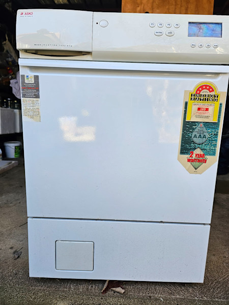 FREE Asko front loader washing machine W660 - for parts63612125592193110