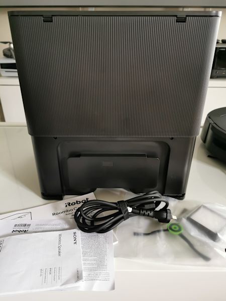 iRobot Roomba Combo j7+ Self-Emptying Robot Vacuum & Mop63019992066946114