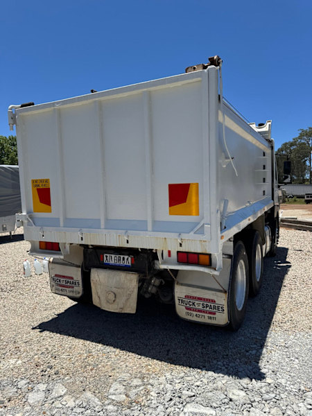 TIPPER HIRE $10062863391836674112