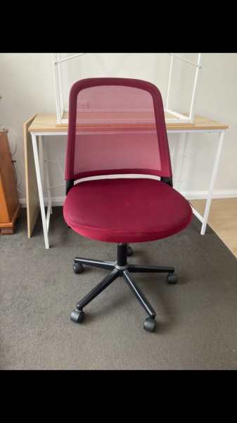 acton medium back chair