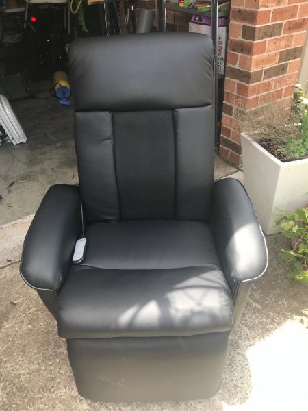 Reclining Massage Chair - Aldi Faux628633759886091116