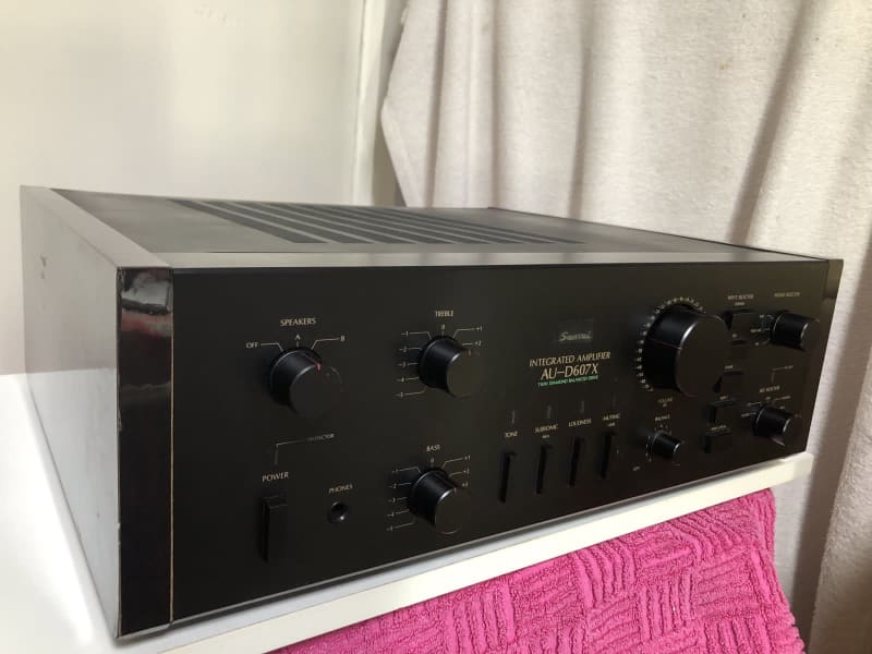 SANSUI AU- D607X Integrated Amplifier- In EXCELLENT