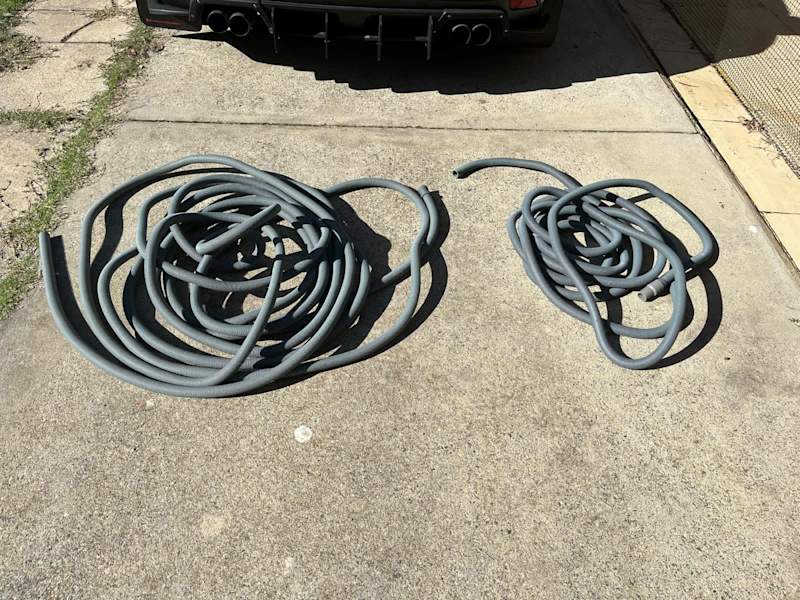 2x Plumbing Hose with connectors630111752529951117