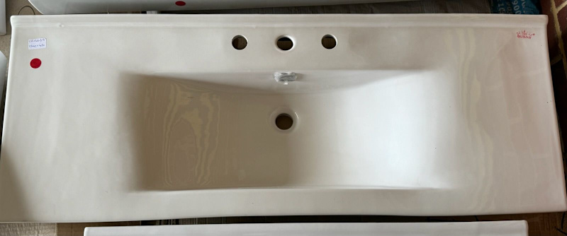 3 x Porcelain Bathroom Basins63005185006339114
